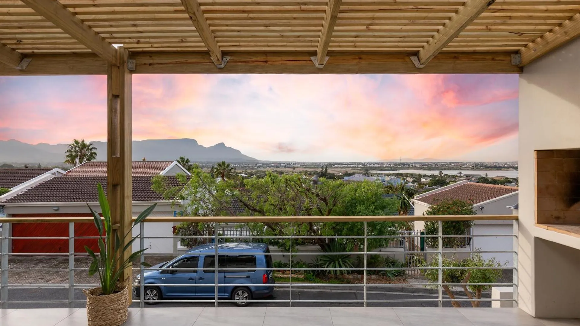 Lakeside Off-Grid Exquisite Views Of Ciudad del Cabo